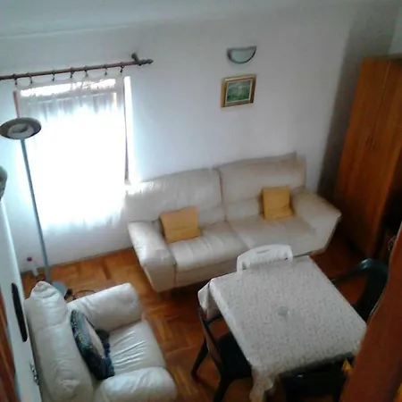 Liliana Apartment *
